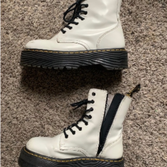 Size 7 Dr. Martens Jadon Platform Boots - Picture 8 of 14